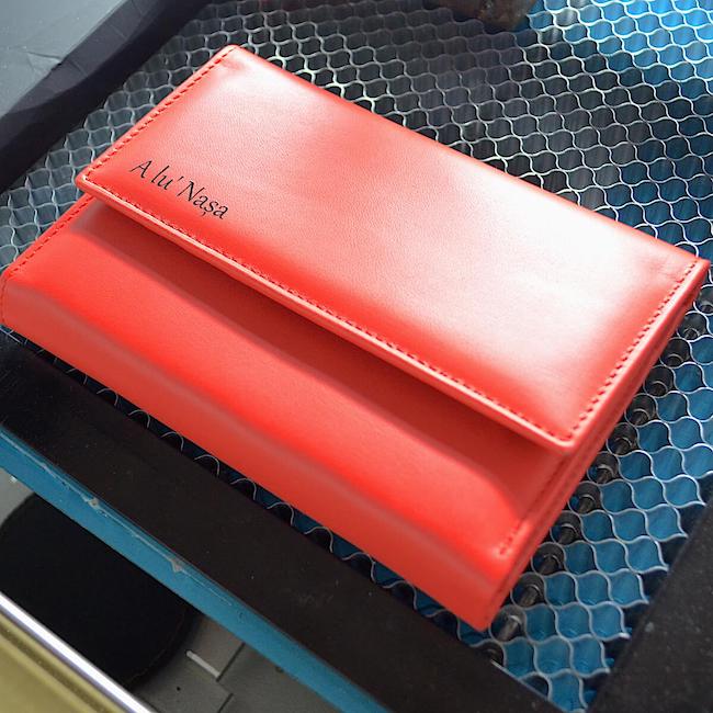 producator portofele dama trifold, personalizateo